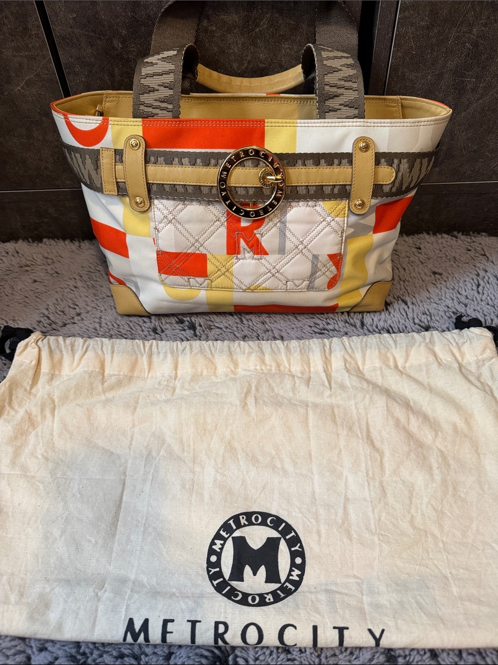 Metrocity Multicolor Quilted Tote Bag in Yellow, Orange and White Nice Condition
